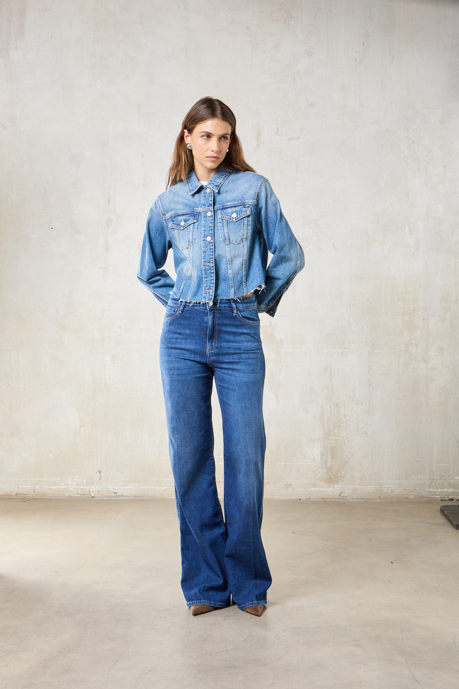 DEBBIE WOMAN JEANS - MEDIUM