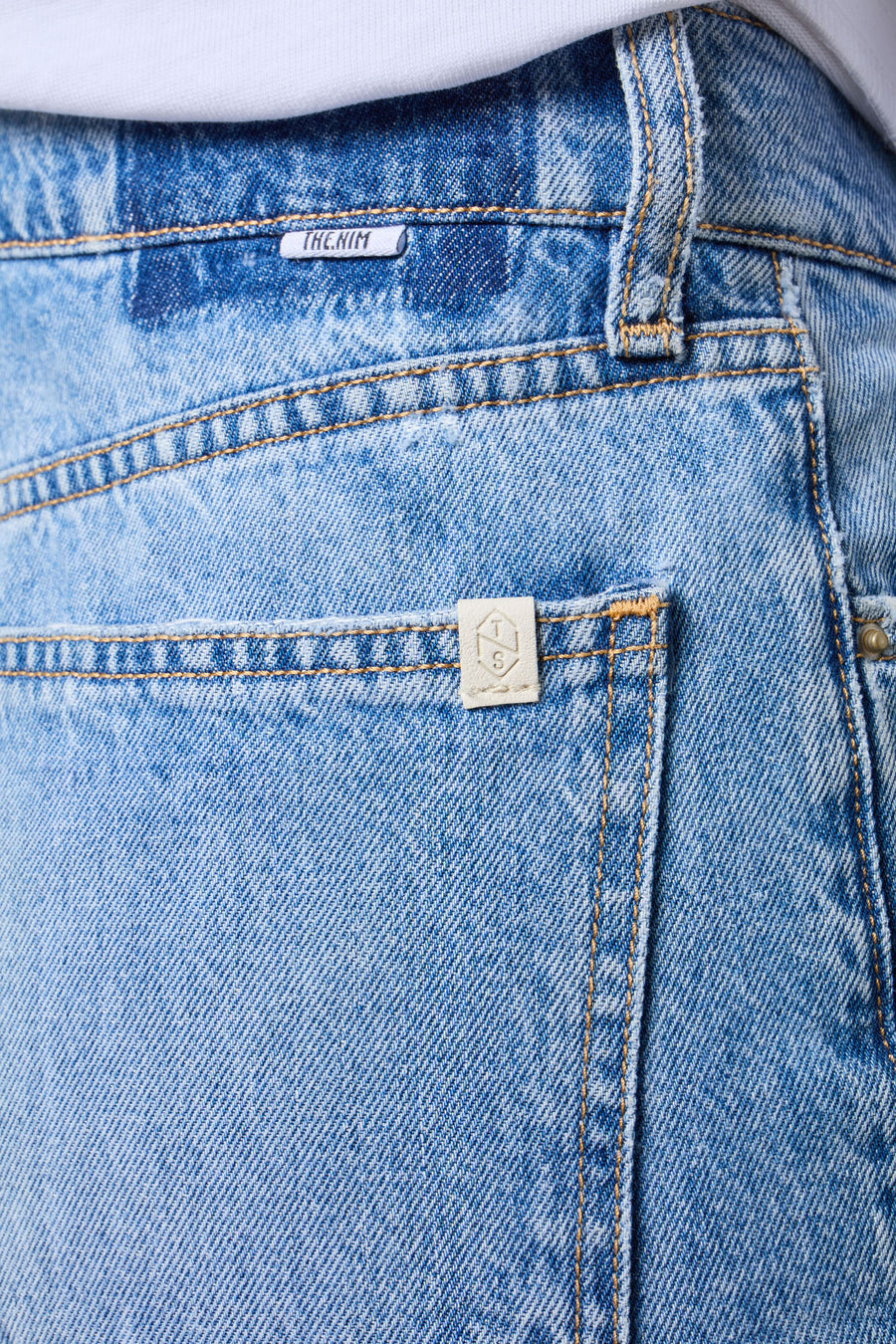 WOMAN DENIM SHORTS - LIGHT BLUE
