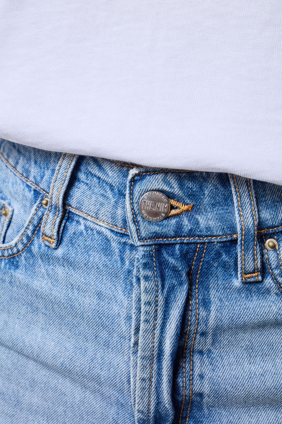 WOMAN DENIM SHORTS - LIGHT BLUE