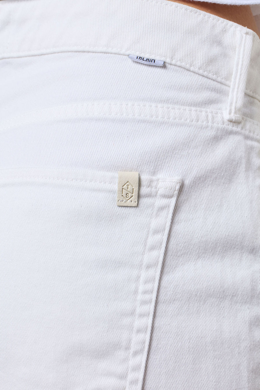 WOMAN BULL DENIM SHORTS - WHITE